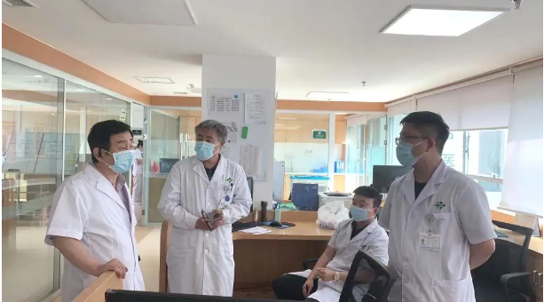 长春肿瘤医院放疗科、胃肠肝胆胰外科再添两位北京常驻大咖！